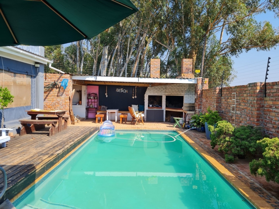 10 Bedroom Property for Sale in Montagu Rural Western Cape
